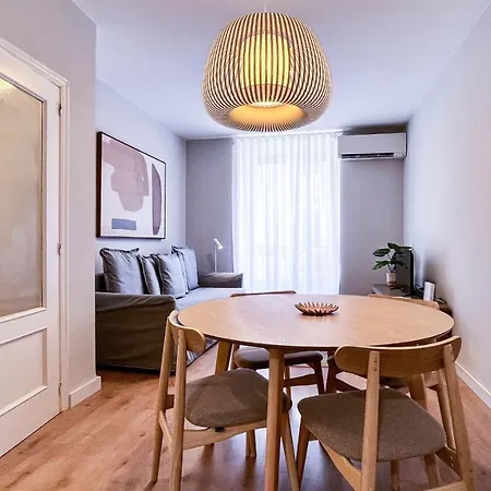 Ttdssa Cervantes Street - Parking In Midtown * Валенсия